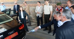 Valiye Renkli ve Sulu Uğurlama