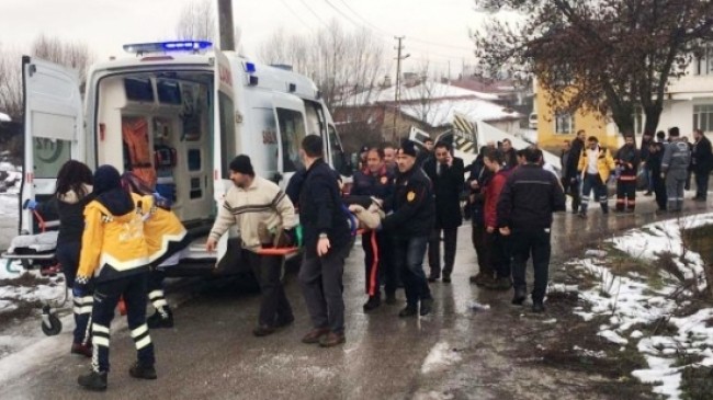 Akyurt’ta trafik kazası 5 yaralı