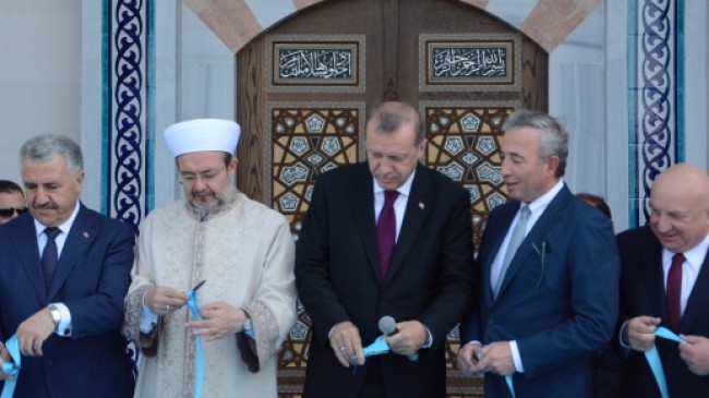 Cumhurbaşkanı Erdoğan Yıldırım Beyazıt Camiyi Açtı